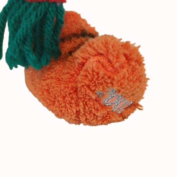Disney Store Winnie the Pooh Plush Tigger Santa's Helpers Snowman Christmas 2002 - Picture 8 of 8